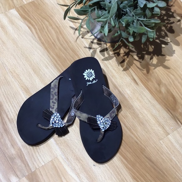 little girl yellow box flip flops